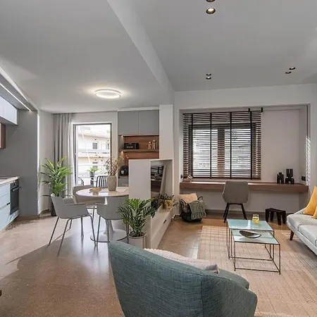 The Penthouse 아파트