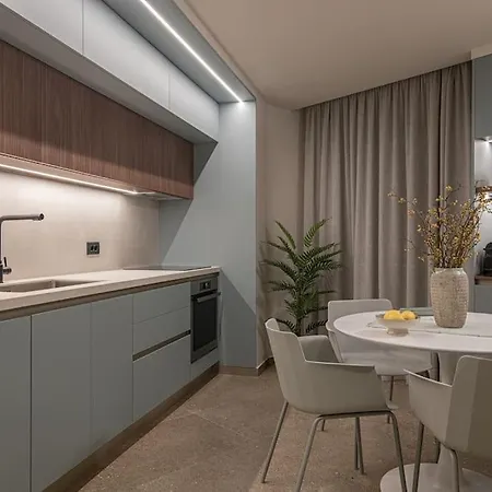 The Penthouse 아파트 *
