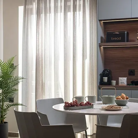아파트 The Penthouse *